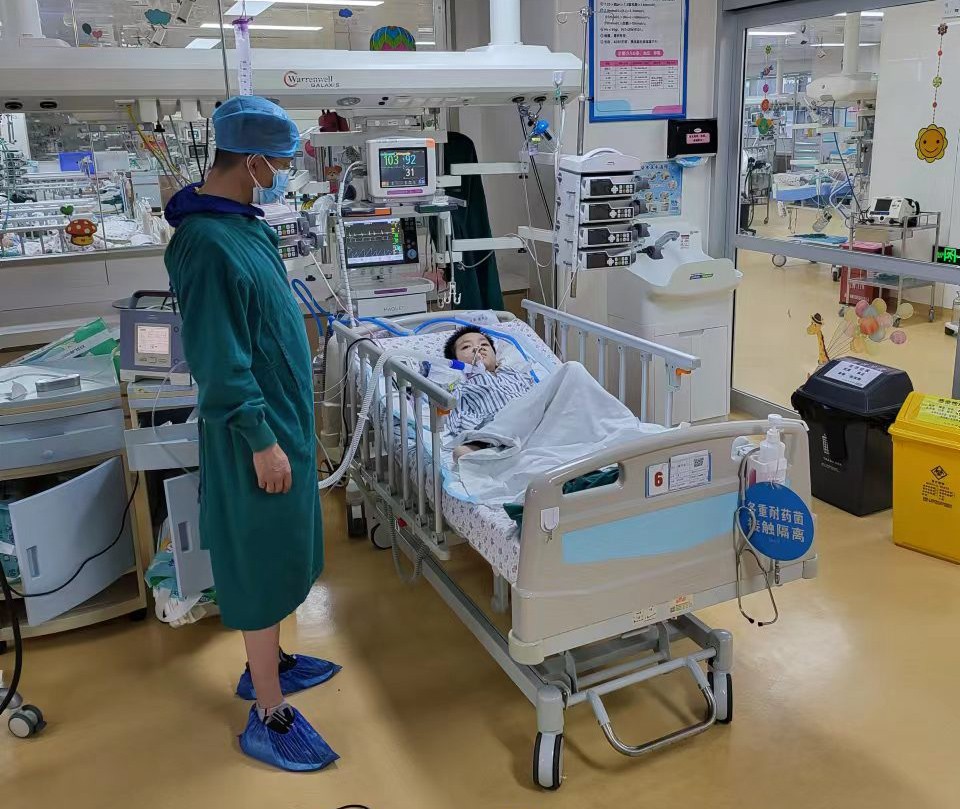 美姑县跨省救护车出租公司